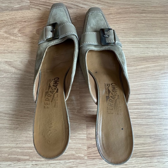 SALVATORE FERRAGAMO Square Toe Buckle Suede Heels Size 5 C (FLAWED) - Picture 7 of 9